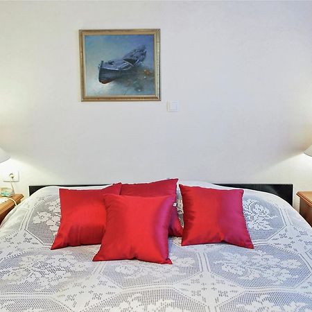 Cozy Apartment With A Balcony And A Sea View Brela Dış mekan fotoğraf